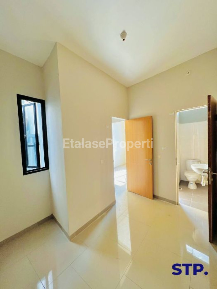 Foto properti Sisa 1 Unit - Rumah Baru 2 Lantai Wonorejo Selatan Bonus Gambar Interior 9