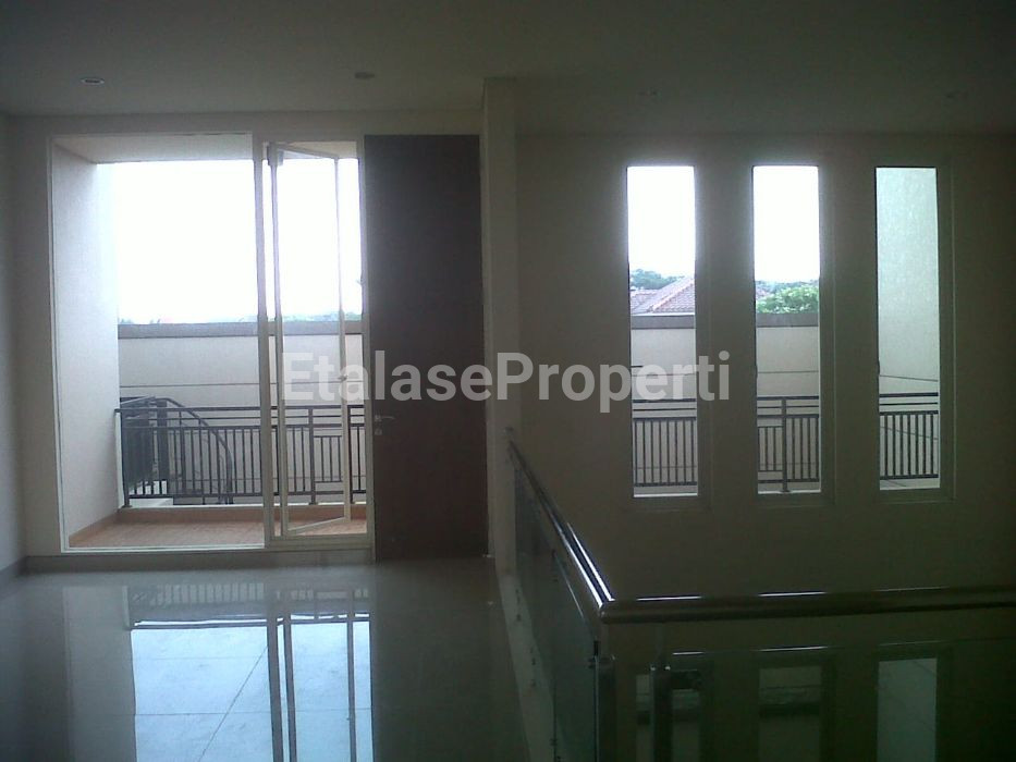 Foto properti DIJUAL RUMAH BARU  Wisata Bukit Mas 2 3