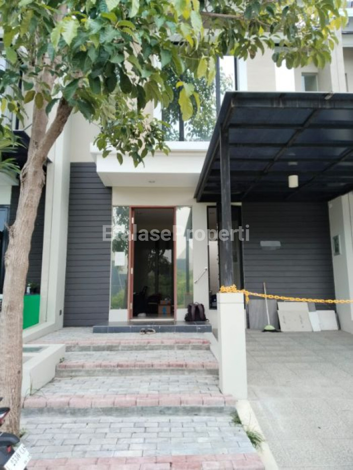 Foto properti DIJUAL/DISEWAKAN RUMAH SIAP HUNI SEMI FURNISHED DI NORTHWEST HILL, CITRALAND UTARA 1