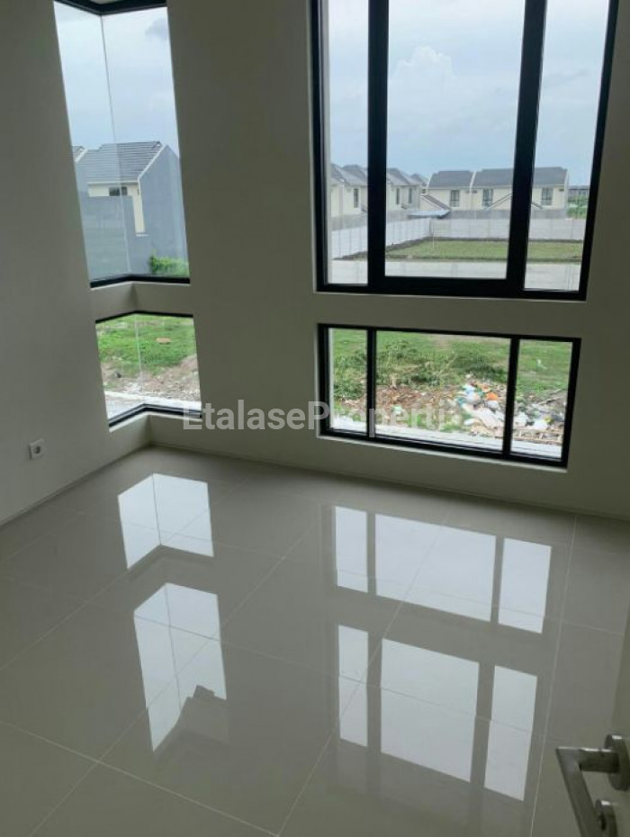 Foto properti Dijual Rumah Minimalis Citraland North West Park Pakal Surabaya Barat 3