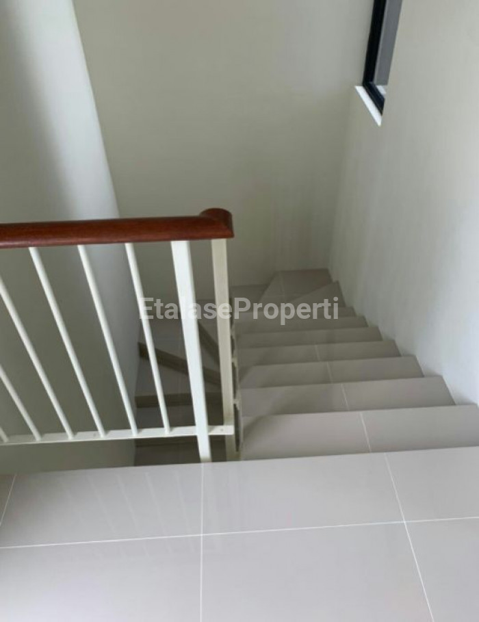 Foto properti Dijual Rumah Minimalis Citraland North West Park Pakal Surabaya Barat 5