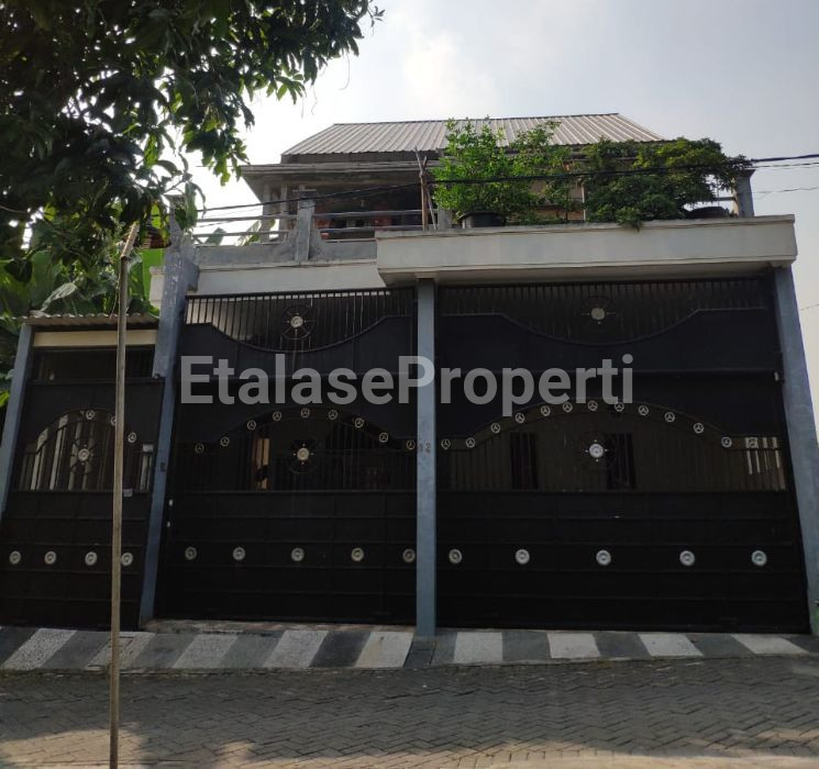 Foto properti Dijual Rumah Bangkingan Lakarsantri Surabaya Barat Dkt Wiyung Menganti 1