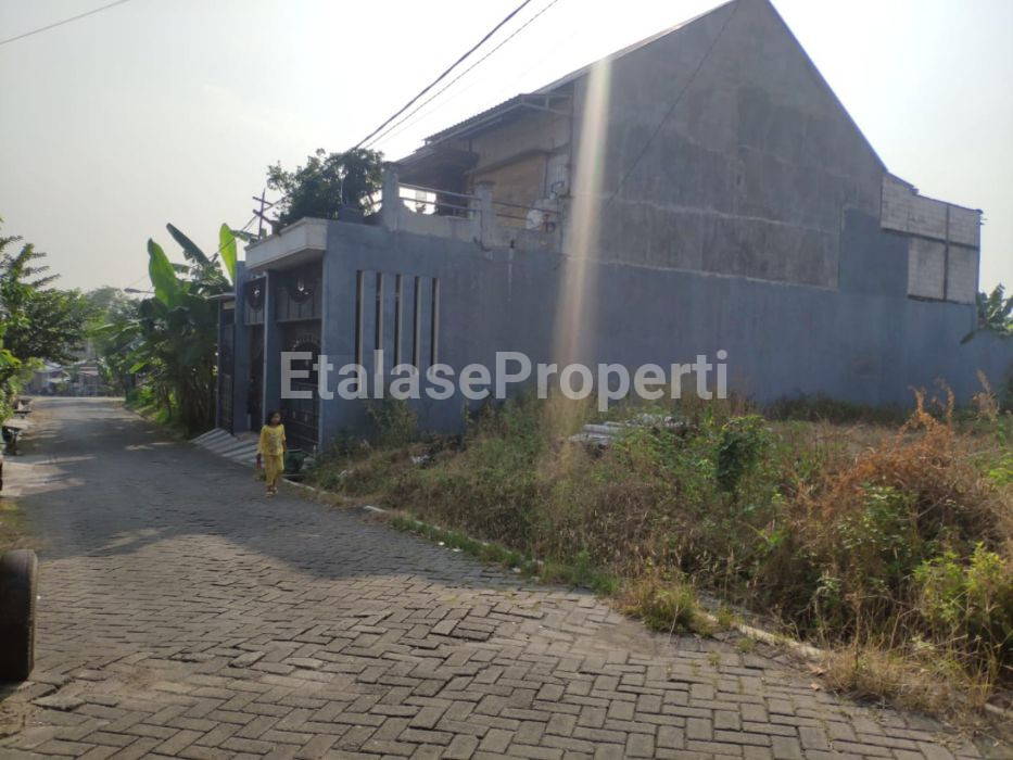 Foto properti Dijual Rumah Bangkingan Lakarsantri Surabaya Barat Dkt Wiyung Menganti 2