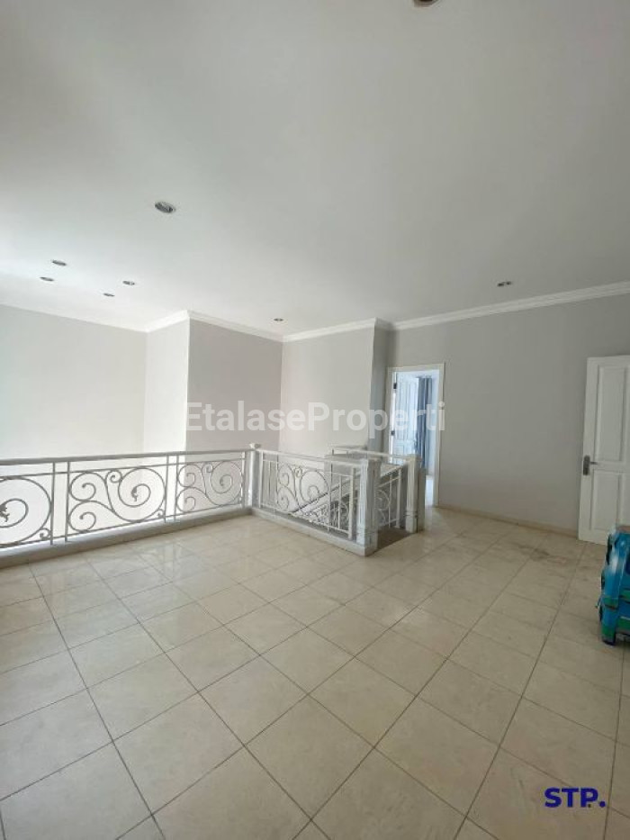 Foto properti Disewakan Rumah 2 Lantai Di Wisata Bukit Mas 1 Surabaya 7