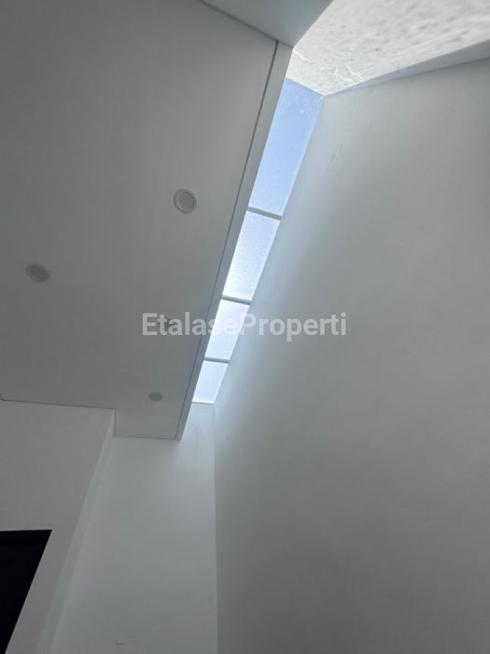 Foto properti Dijual Rumah Di Rungkut Harapan Samping Raya MERR 3