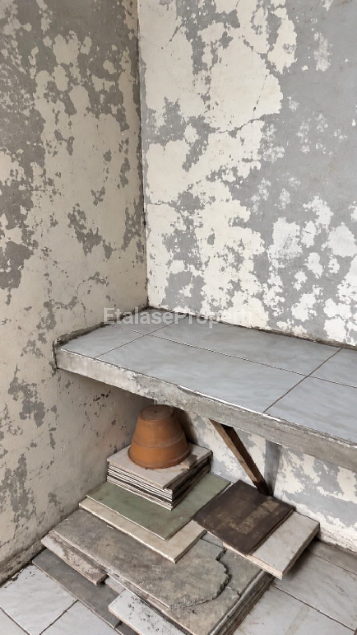 Foto properti Dijual Rumah Di Perumahan Rezanna 5 Jetis Mojokerto 3