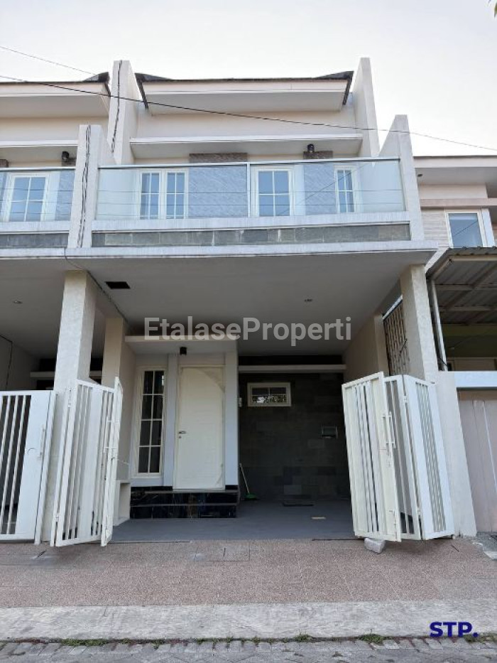 Foto properti UNDER 1,5M - Rumah Baru 2 Lantai Di Tenggilis Mejoyo Selatan 1