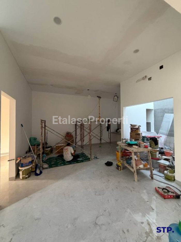 Foto properti Rumah Baru 2 Lantai Di Dharmahusada Mas 2