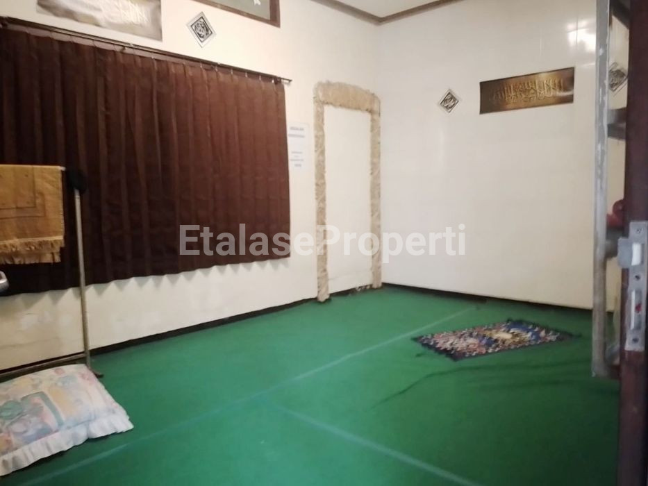 Foto properti Disewakan Bangunan Komersial Di BKR Pelajar Dekat Grand City 3