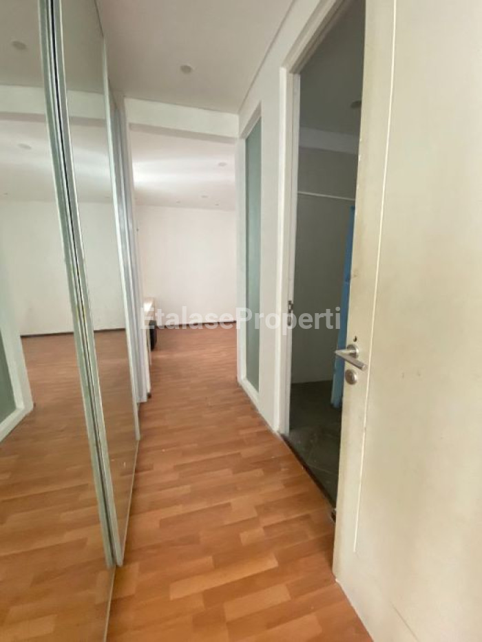 Foto properti Disewakan Rumah Modern 2 Lantai Royal Residence Wiyung Surabaya 9