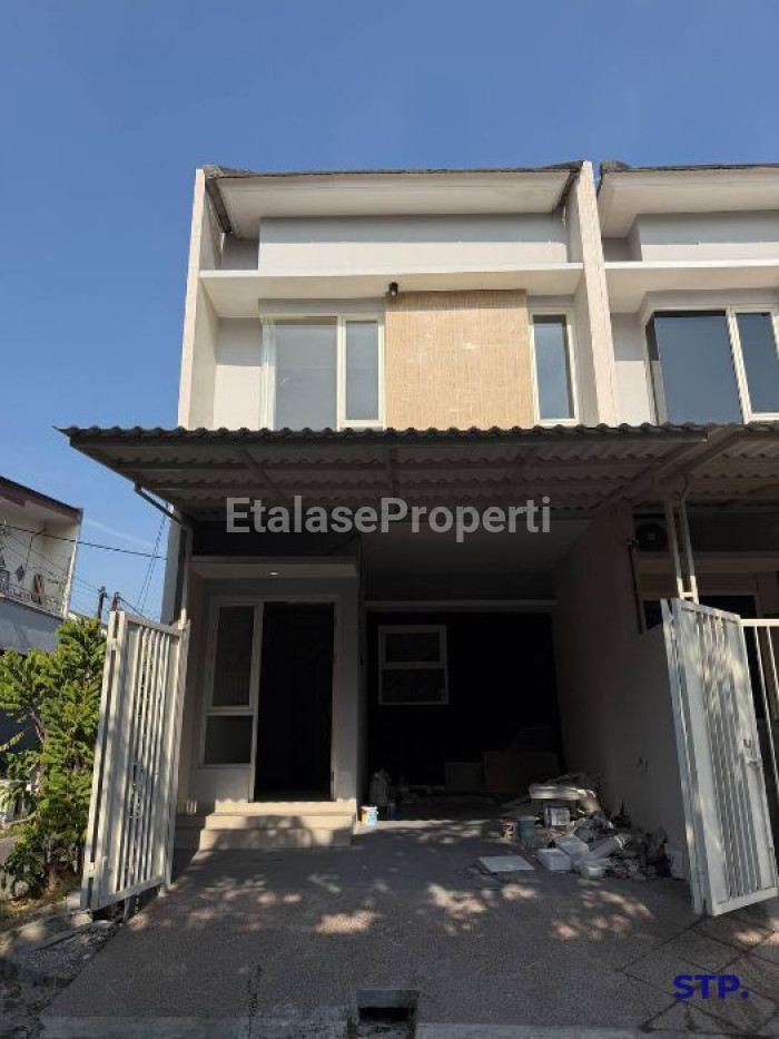 Foto properti Rumah Baru Modern 2 Lantai Di Rungkut Menanggal Harapan 1
