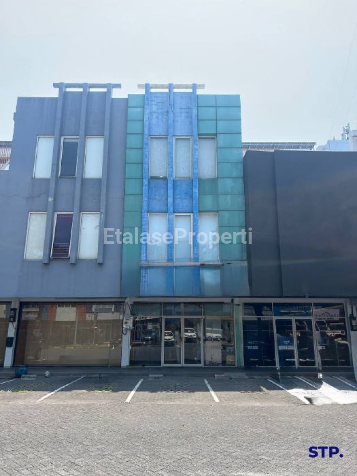 Foto properti Disewakan Ruko 3 Lantai Di Pakuwon Town Square, Pakuwon City 2