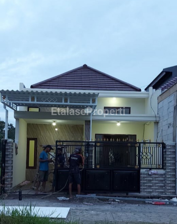 Foto properti Dijual Rumah Jl. Sidojangkung 2