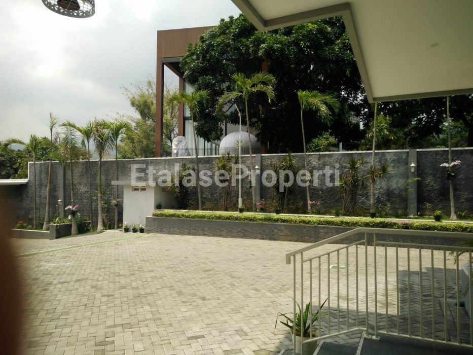 Foto properti JUAL Villa Prigen Baru + Bagus + Siap Huni 2