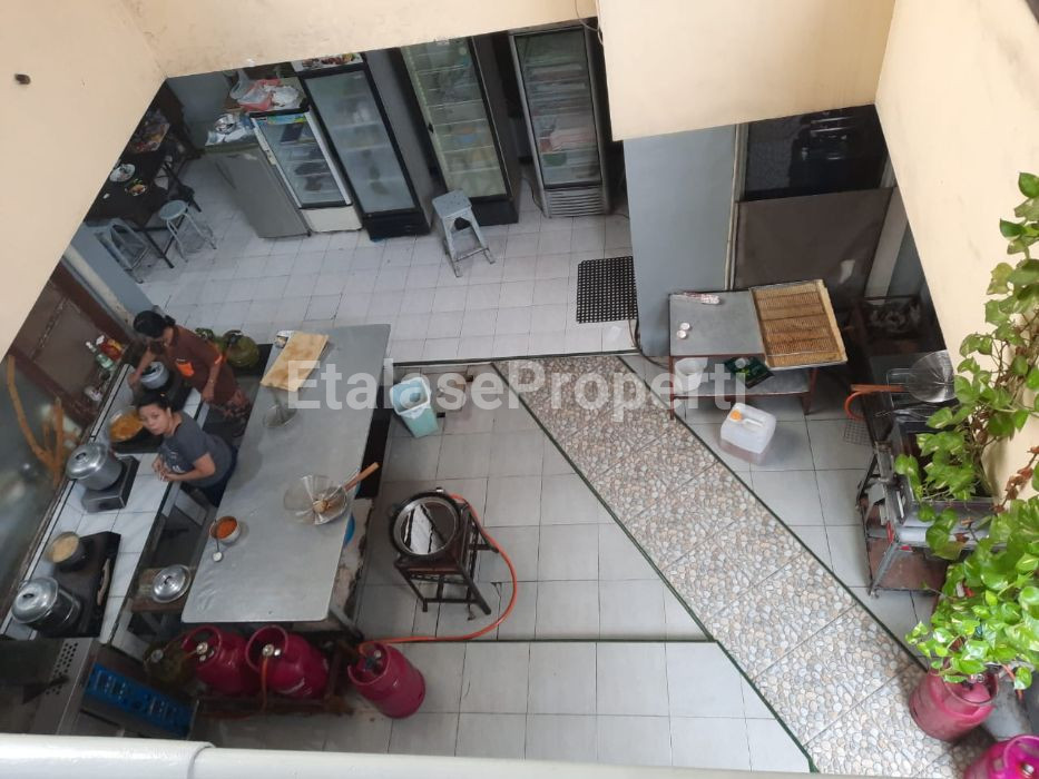 Foto properti Dijual Rumah Usaha Di Jalan Kembar Gayungsari Barat 7