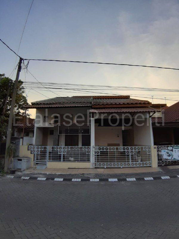 Foto properti Rumah Second Babatan Pratama 1