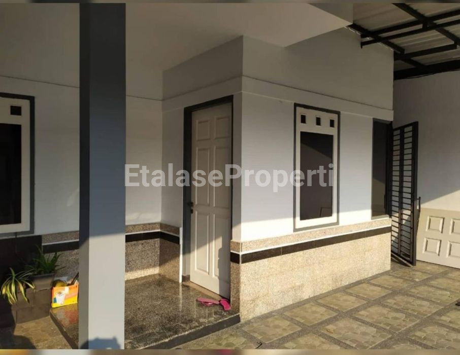 Foto properti Dijual Cepat Rumah 1 Lantai Unimas Garden Regency Waru Sidoarjo 2
