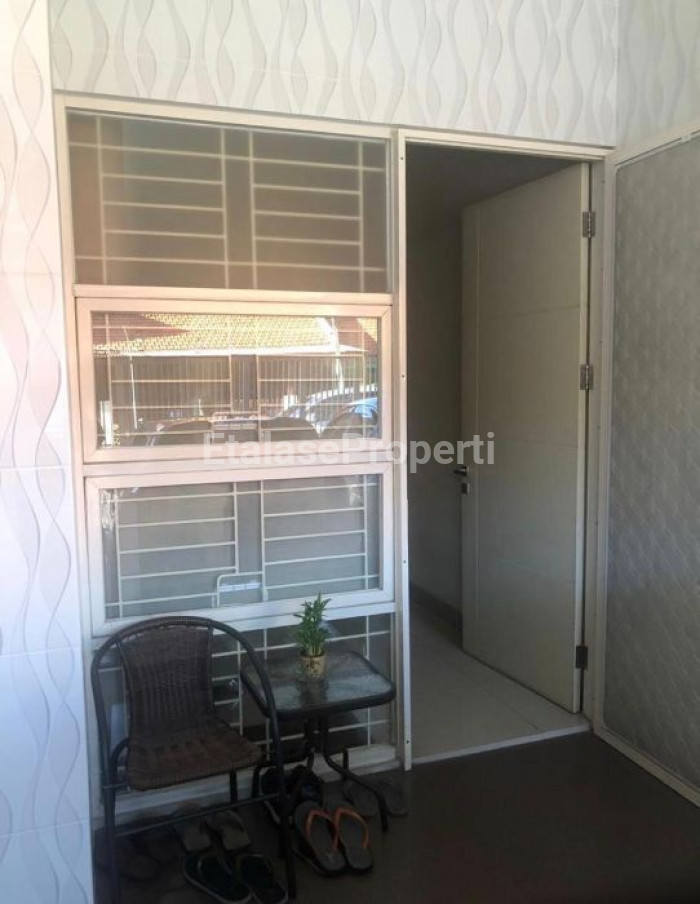 Foto properti Dijual Rumah Bagus Minimalis Tenggilis Mejoyo Utara - Dekat Ubaya 7
