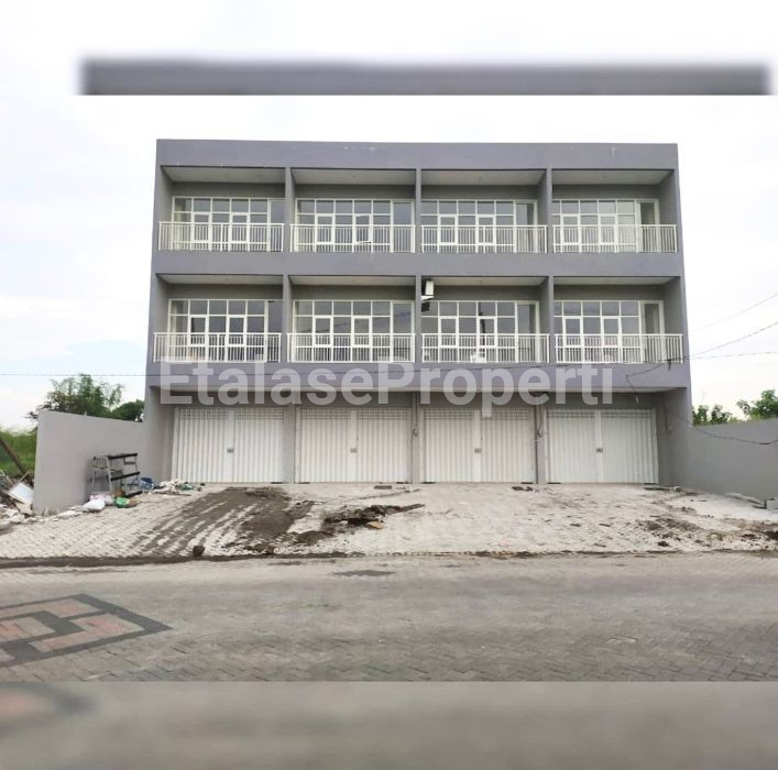Foto properti Dijual Ruko Siap Huni Dian Istana Kav DPR (Deretan Mocca Vrbana) 1