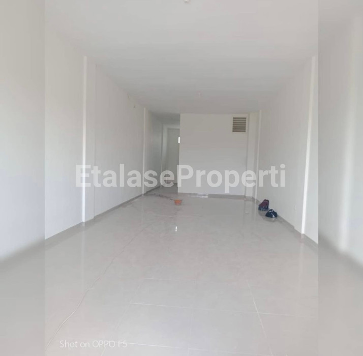 Foto properti Dijual Ruko Siap Huni Dian Istana Kav DPR (Deretan Mocca Vrbana) 2