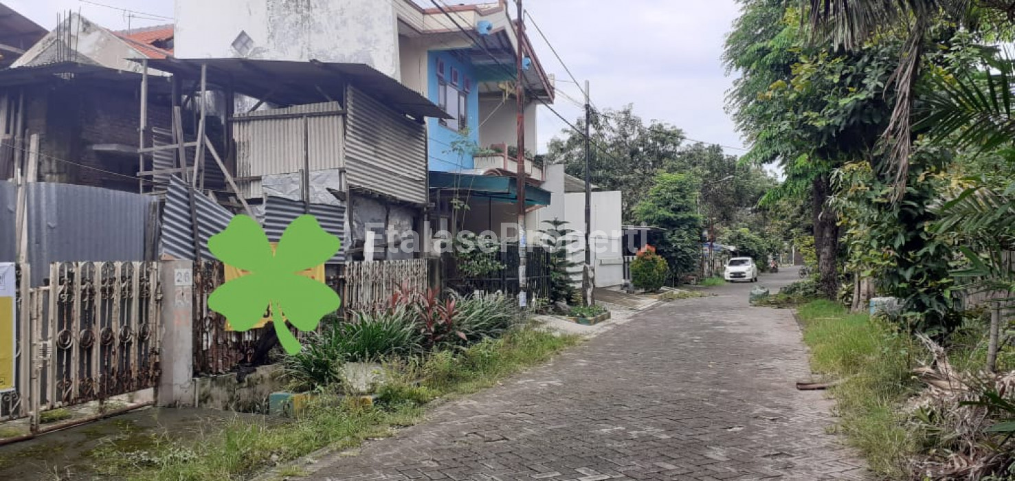 Foto properti Kutisari  Perumahan 200m² 1