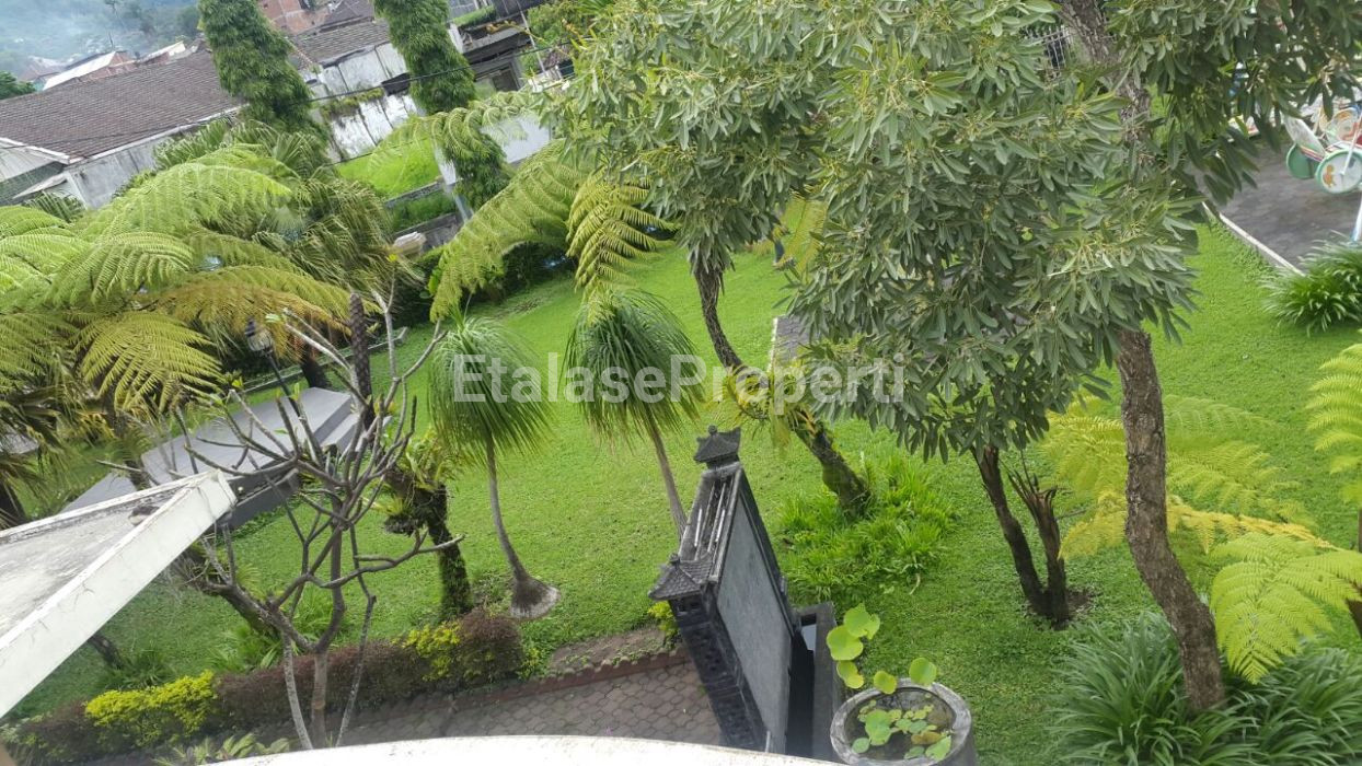 Foto properti DIJUAL SAMPAI DEAL ‼️  VILLA Di BATU, MALANG 3