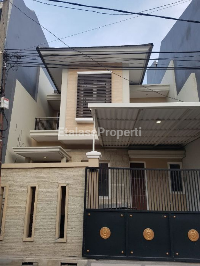 Foto properti Dijual Cepat Rumah Siap Huni Di Lebak Indah Surabaya Timur 1