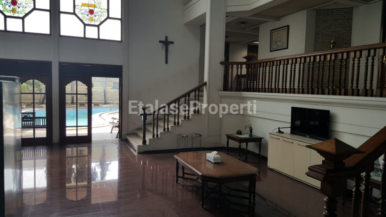 Foto properti Rumah Komersial Lokasi Strategis Di Pusat  Kota Surabaya 6