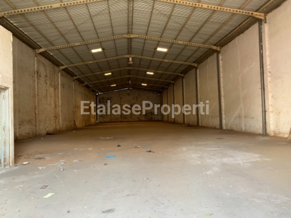 Foto properti Gudang Margomulyo Angtropolis 2 Unit Jejer Tembus Nol Jalan Raya Kembar Strategis 2