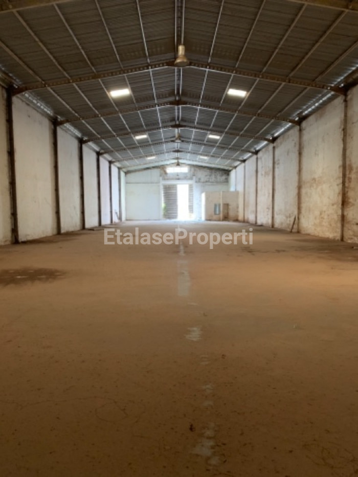 Foto properti Gudang Margomulyo Angtropolis 2 Unit Jejer Tembus Nol Jalan Raya Kembar Strategis 4