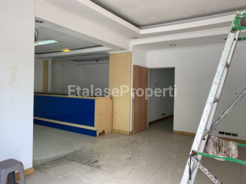 Foto properti Rumah Diponegoro Pusat Kota Strategis 2