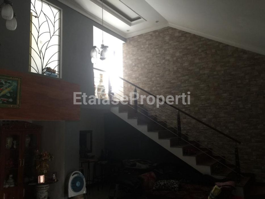 Foto properti Jual Rumah Murah Di Wiguna Surabaya 4