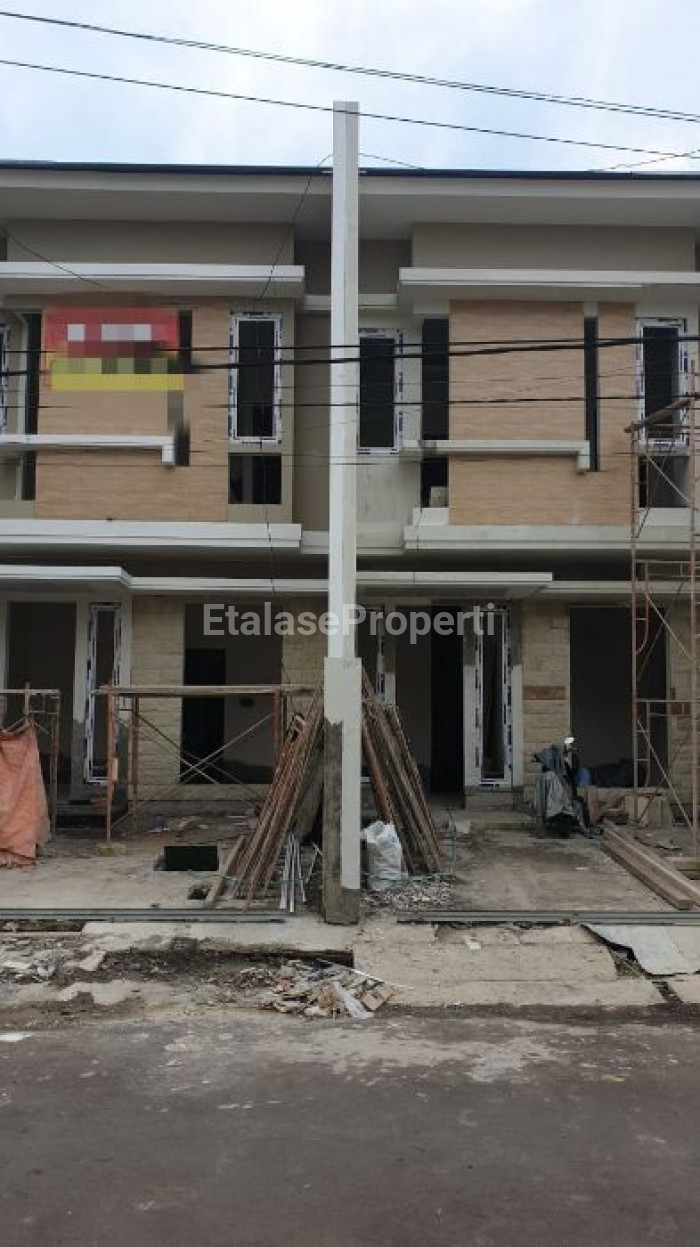 Foto properti New Project, Ada 2 Unit Rumah ManyarTirtoyoso Selatan 2 Lantai Di Surabaya Timur 1