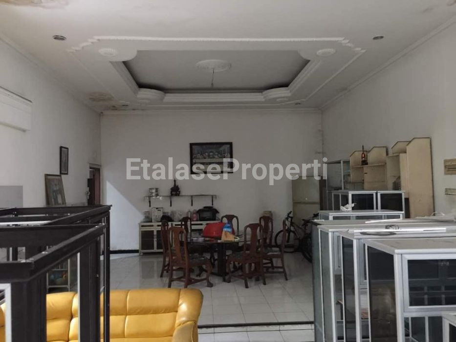 Foto properti Sby Barat Murah Hot Location ‼️  Rumah Putat Gede 5