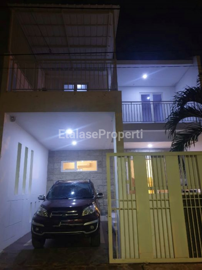Foto properti Dijual Rumah Siap Huni 2 Lantai Daerah Bukit Citra Darmo Benowo Surabaya 5