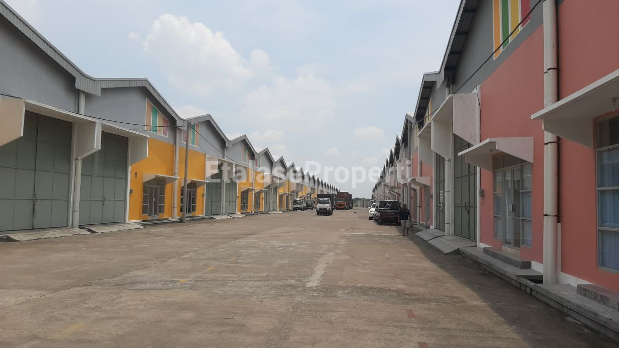 Foto properti Pergudangan Bumi Benowo 2