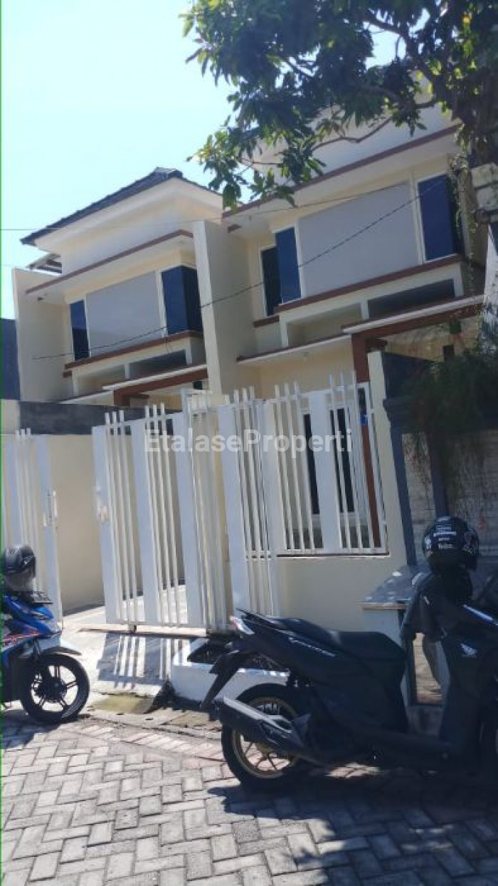 Foto properti Dijual Rumah Baru Gress Lokasi One Gate Wonorejo Selatan 2