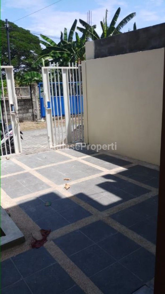 Foto properti Dijual Rumah Baru Gress Lokasi One Gate Wonorejo Selatan 3