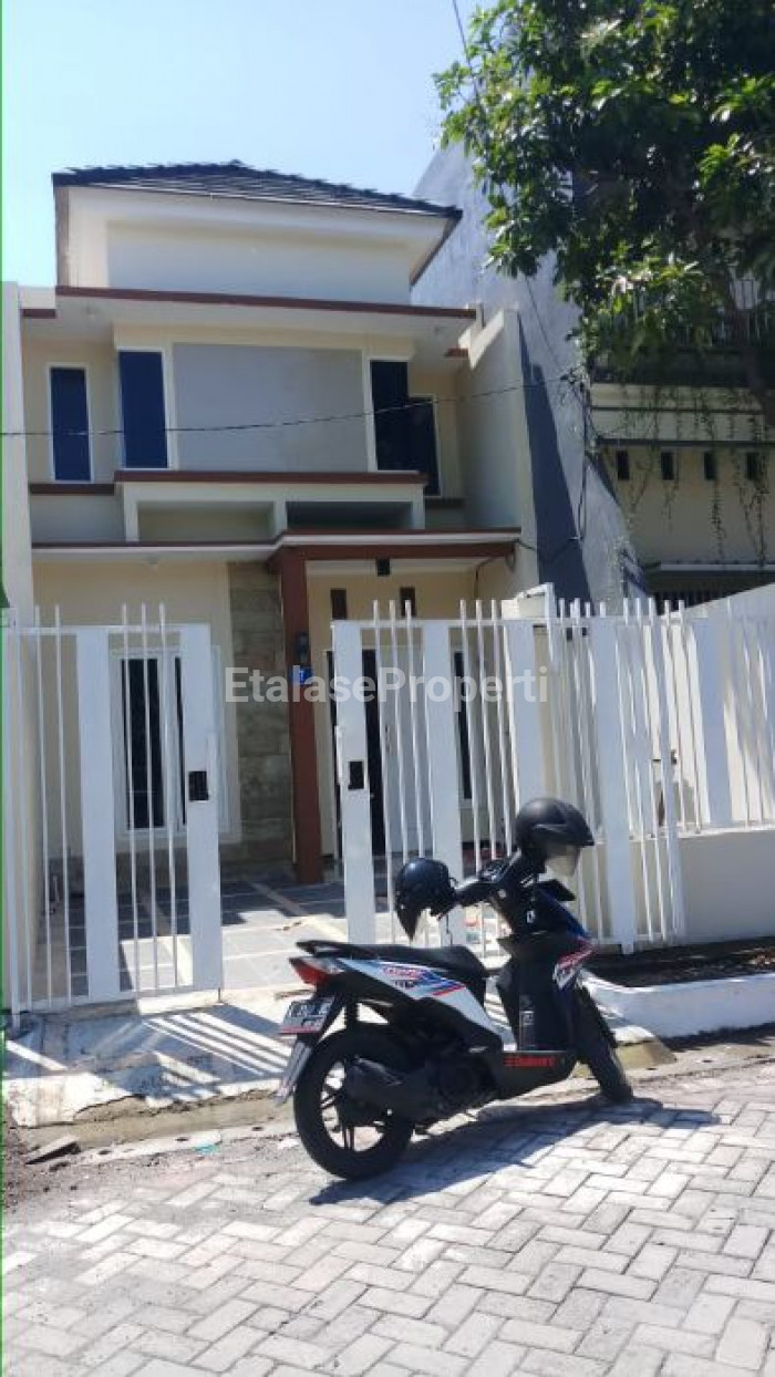 Foto properti Dijual Rumah Baru Gress Lokasi One Gate Wonorejo Selatan 4