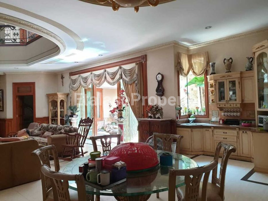 Foto properti Dijual Rumah Mewah Elit Bukit Darmo Golf Surabaya 3