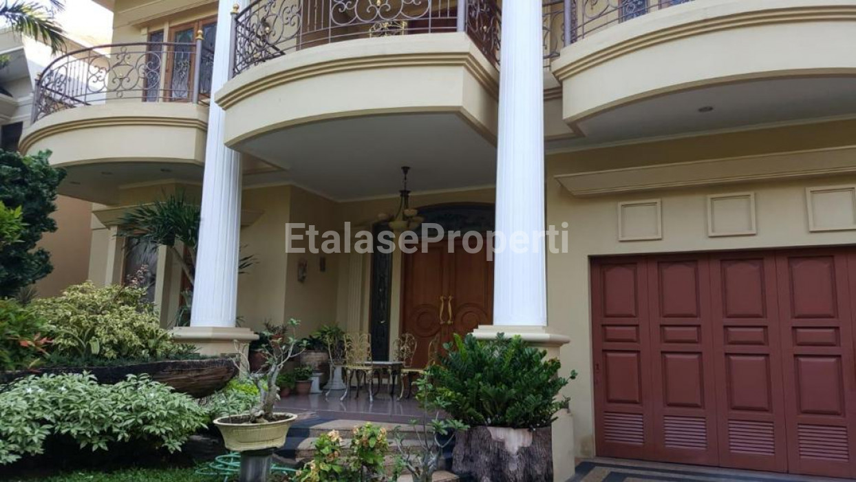 Foto properti DIJUAL RUMAH GRAHA FAMILY BAGUS DAN MEWAH 2