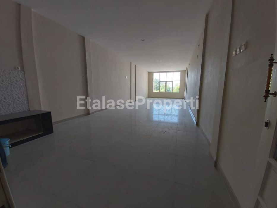 Foto properti Dijual Ruko Sukomulyo Sekarsore Roomo Manyar Gresik Dkt Jl Kalimantan 4