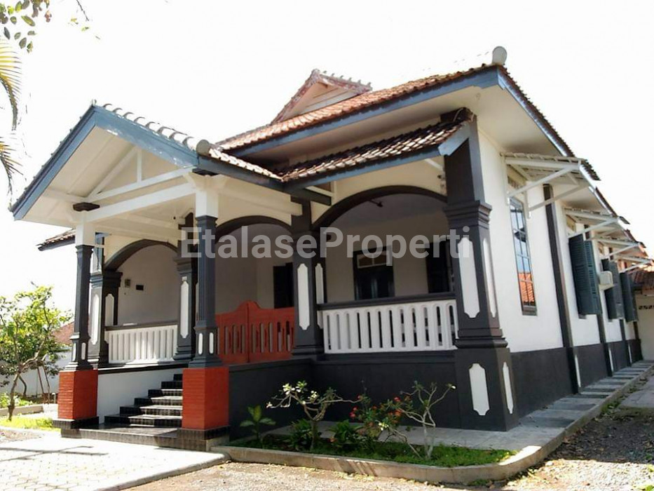 Foto properti Jual Cepat Rumah+ Tanah Lokasi Jln Raya Genteng Rogojampi 1