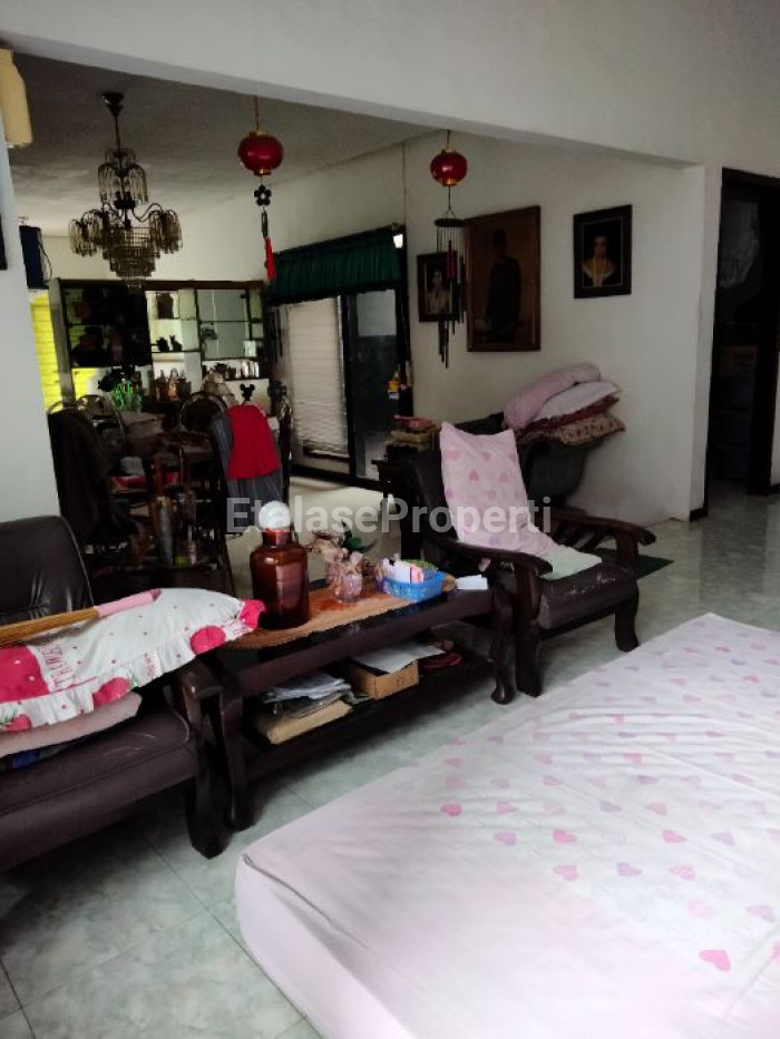 Foto properti Rumah Megah Dijual Murah 4