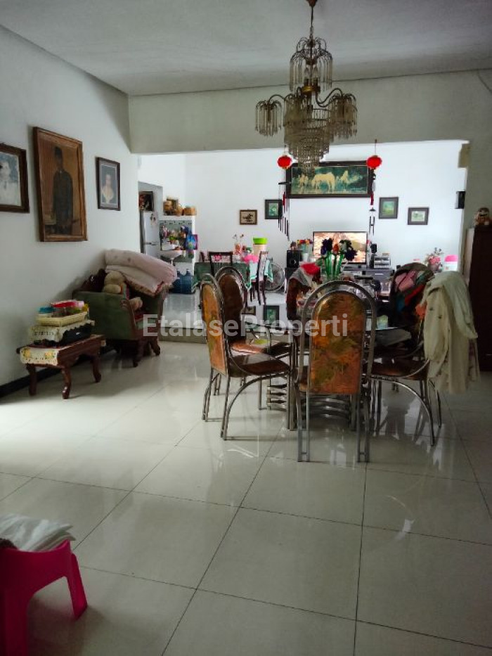 Foto properti Rumah Megah Dijual Murah 5