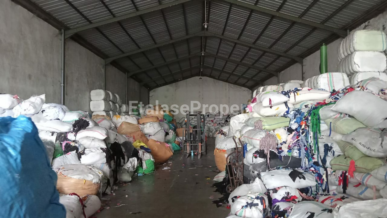 Foto properti Dijual Gudang JL.By Pass Krian , Sidomulyo , Krian , Sidoarjo 2
