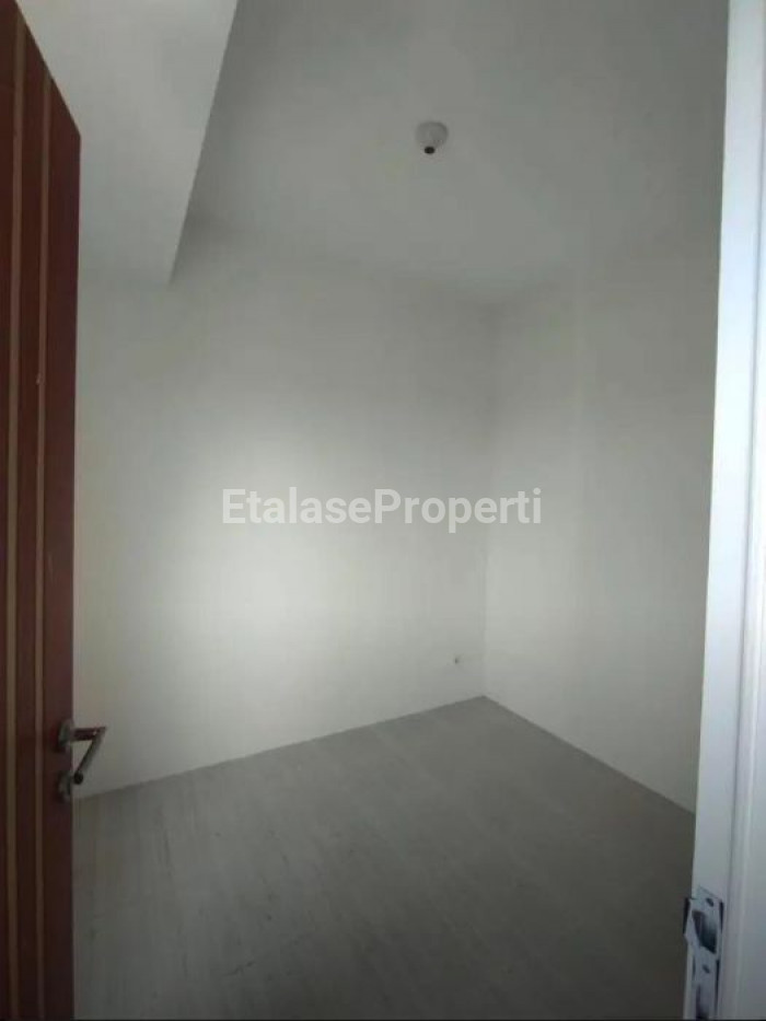 Foto properti Disewakan Apartemen 2BR Lt 20 Puncak CBD Wiyung Dian Istana SBY Barat 3