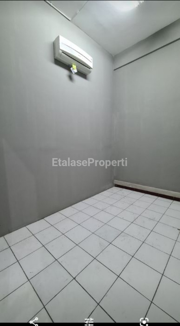 Foto properti Ruko Darmo Galeria Di Jl Mayjend Sungkono Surabaya 3