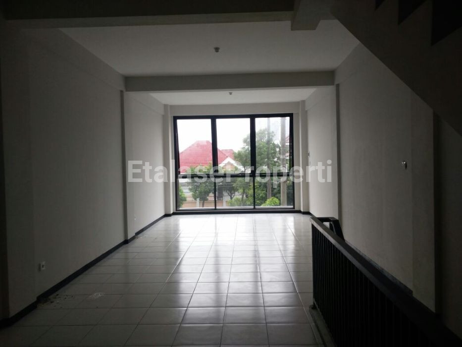 Foto properti Dijual Ruko Manyar Jaya, Surabaya Timur 3