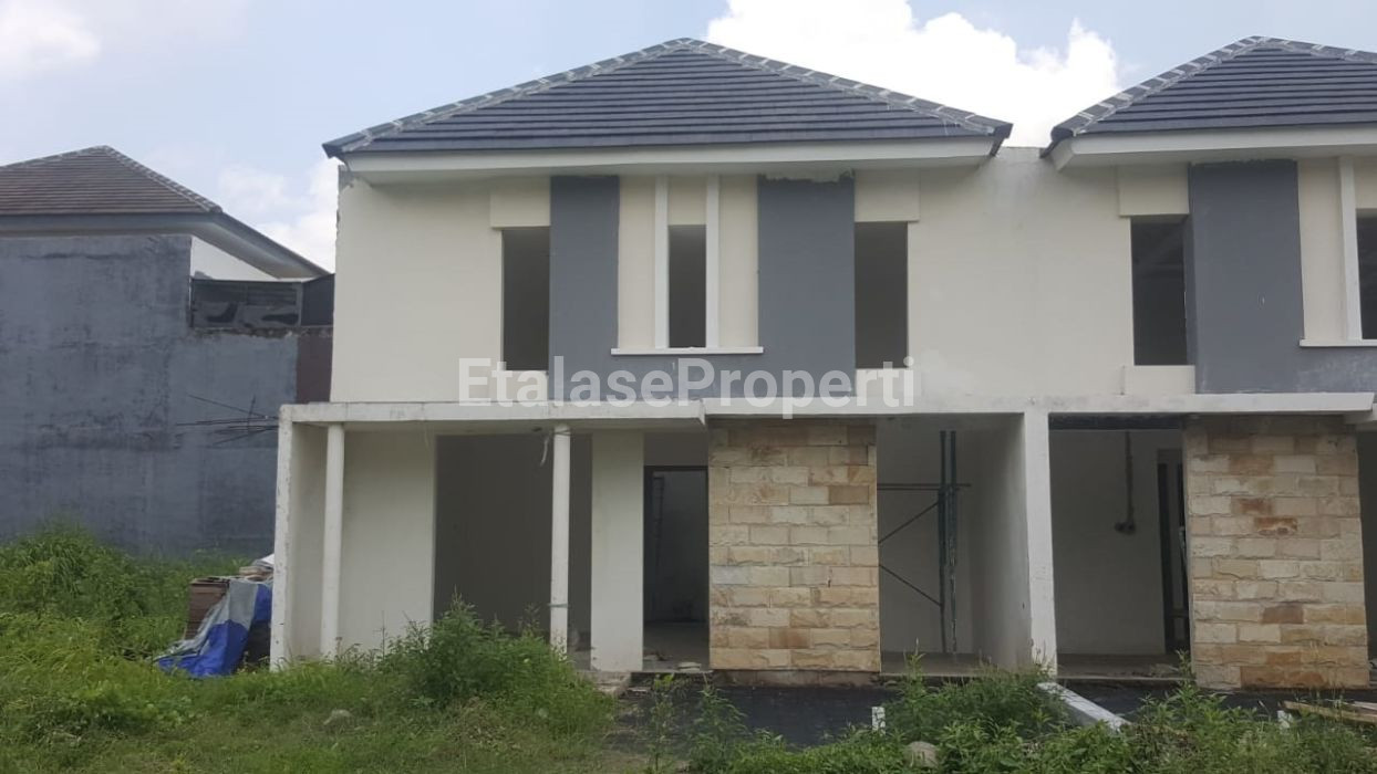 Foto properti Dijual Rumah Diamond Park Residence, Sidoarjo 1